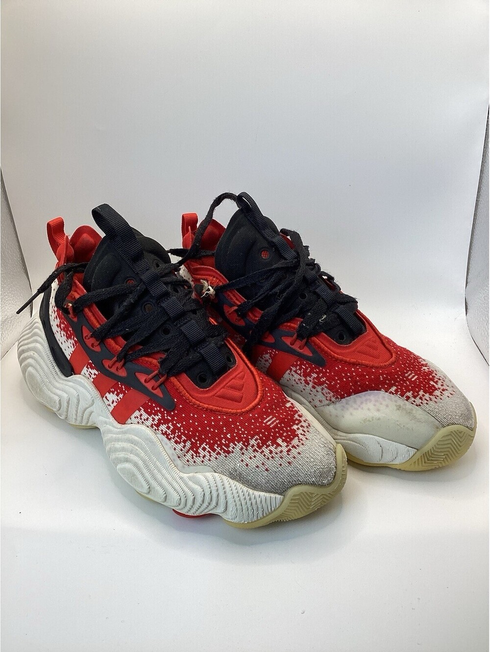 Size 4-Adidas Trae Young 3 Vivid Red